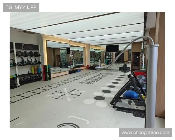 健身初心者必读：如何科学制定健身计划并有效提升体能和肌肉线条