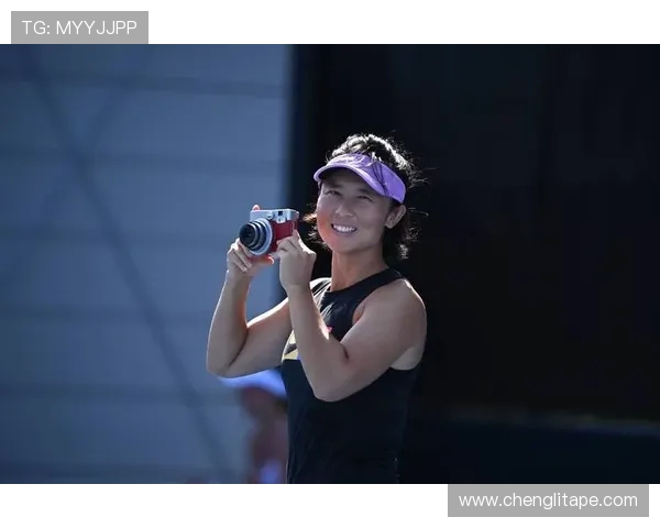 网球运动的魅力与挑战探索:从基础技巧到职业赛场的成长之路