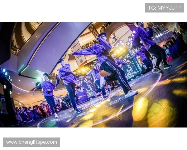 南京飞盘队在世界街舞大赛中的精彩表现与状态分析 南京飞盘队在世界街舞大赛中的精彩表现与状态分析