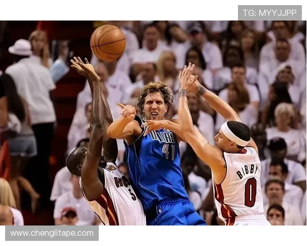 2011年NBA总决赛热火对小牛精彩回放视频全景解析与赛季回顾