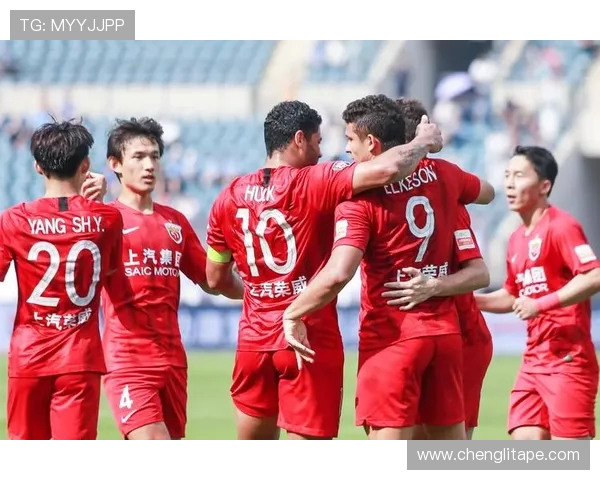 2020年国安与上港激战回顾:巅峰对决中的精彩瞬间与战术分析 2020年国安与上港激战回顾:巅峰对决中的精彩瞬间与战术分析