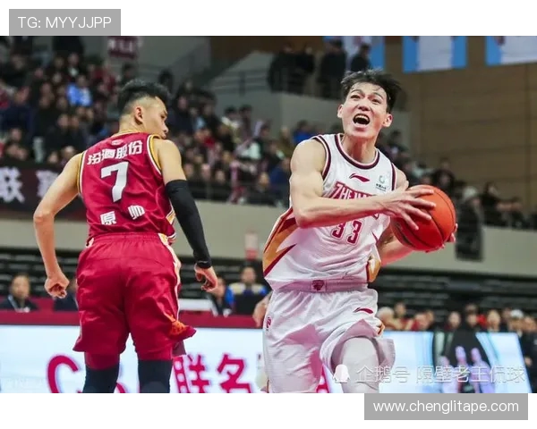 301老鹰与步行者激战正酣赛季关键战役引发球迷热议